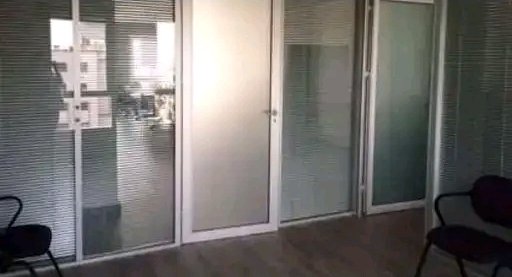 Plateau de bureau au dessus de Inwi Bd Bur anzarane